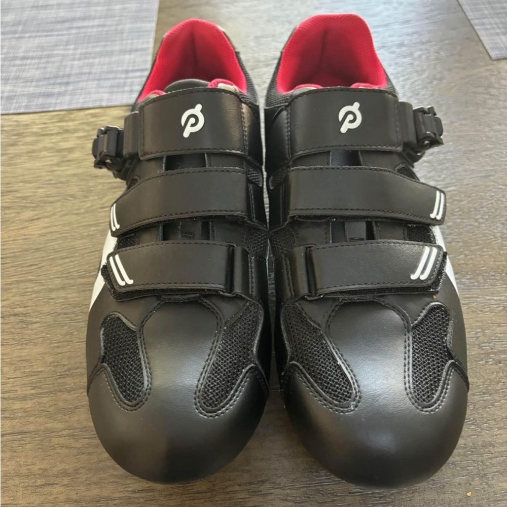 Peloton men’s shoes size 46